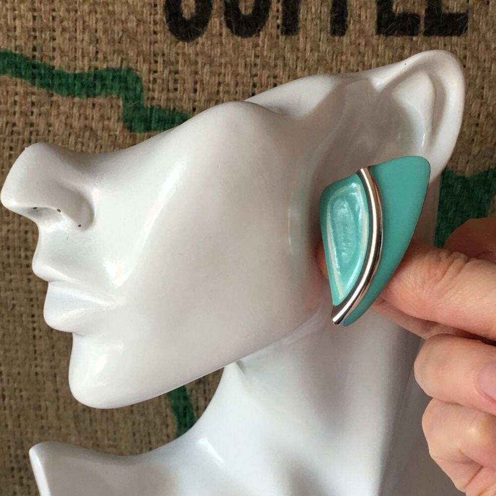 Aqua and silver tone abstract geometric clip on earrings - Picture 4 of 10
